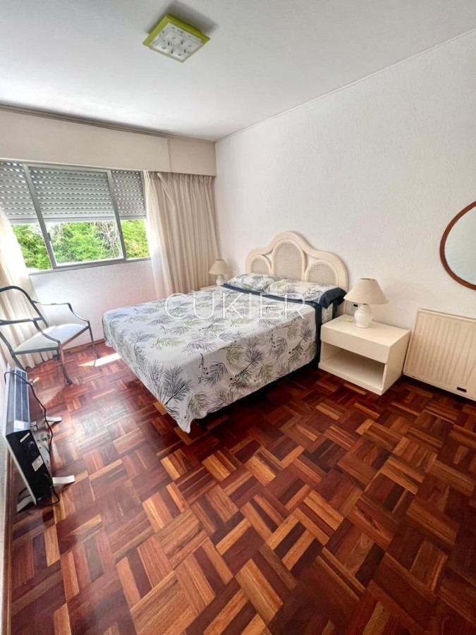 Apartamento ID.1406 - Venta apartamento 2 dormitorios en primera linea frente al mar en Playa Mansa