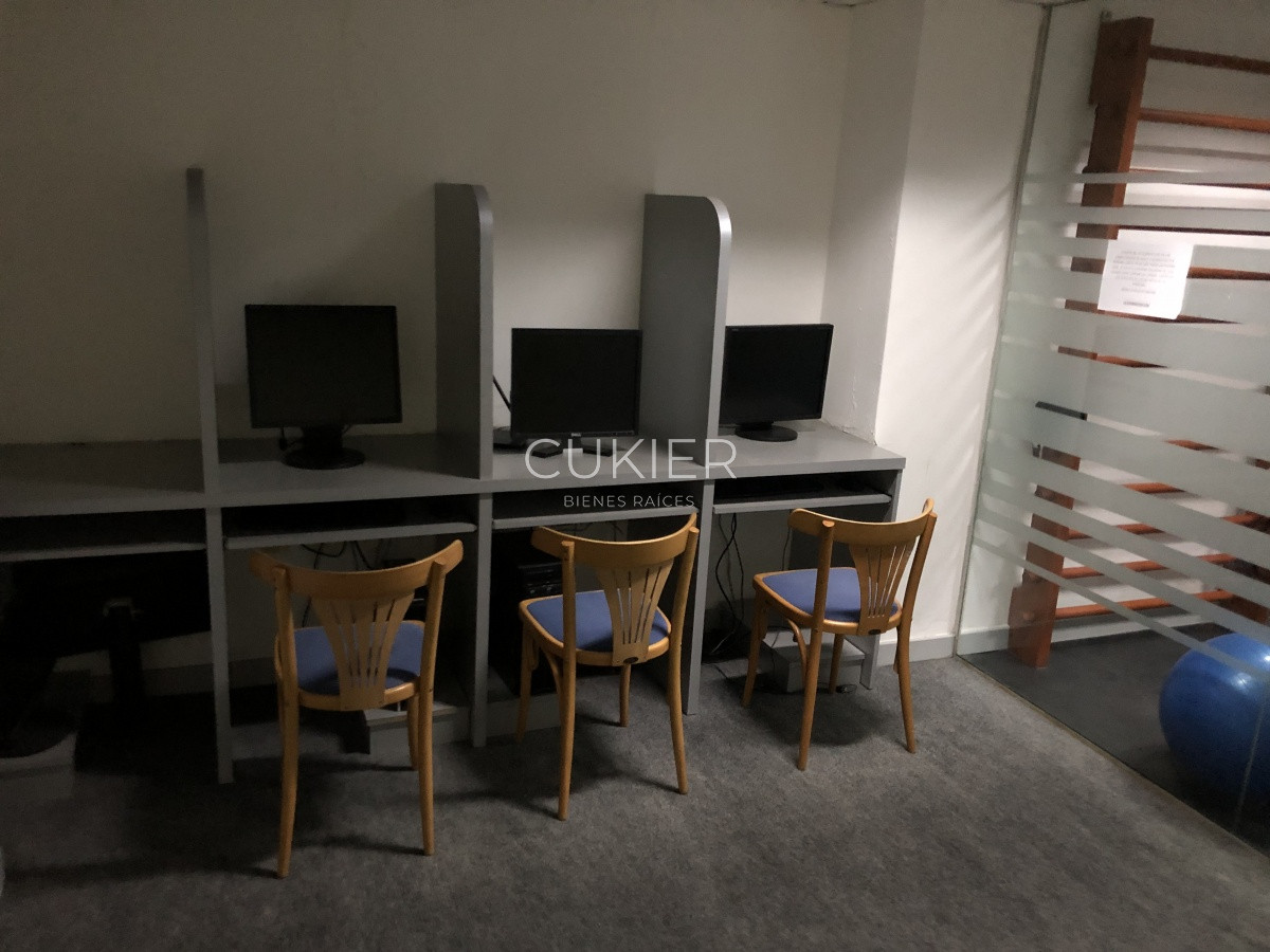 Apartamento ID.287 - Alquiler anual y venta de apartamento 3 dormitorios en edificio El Torreon Punta del Este