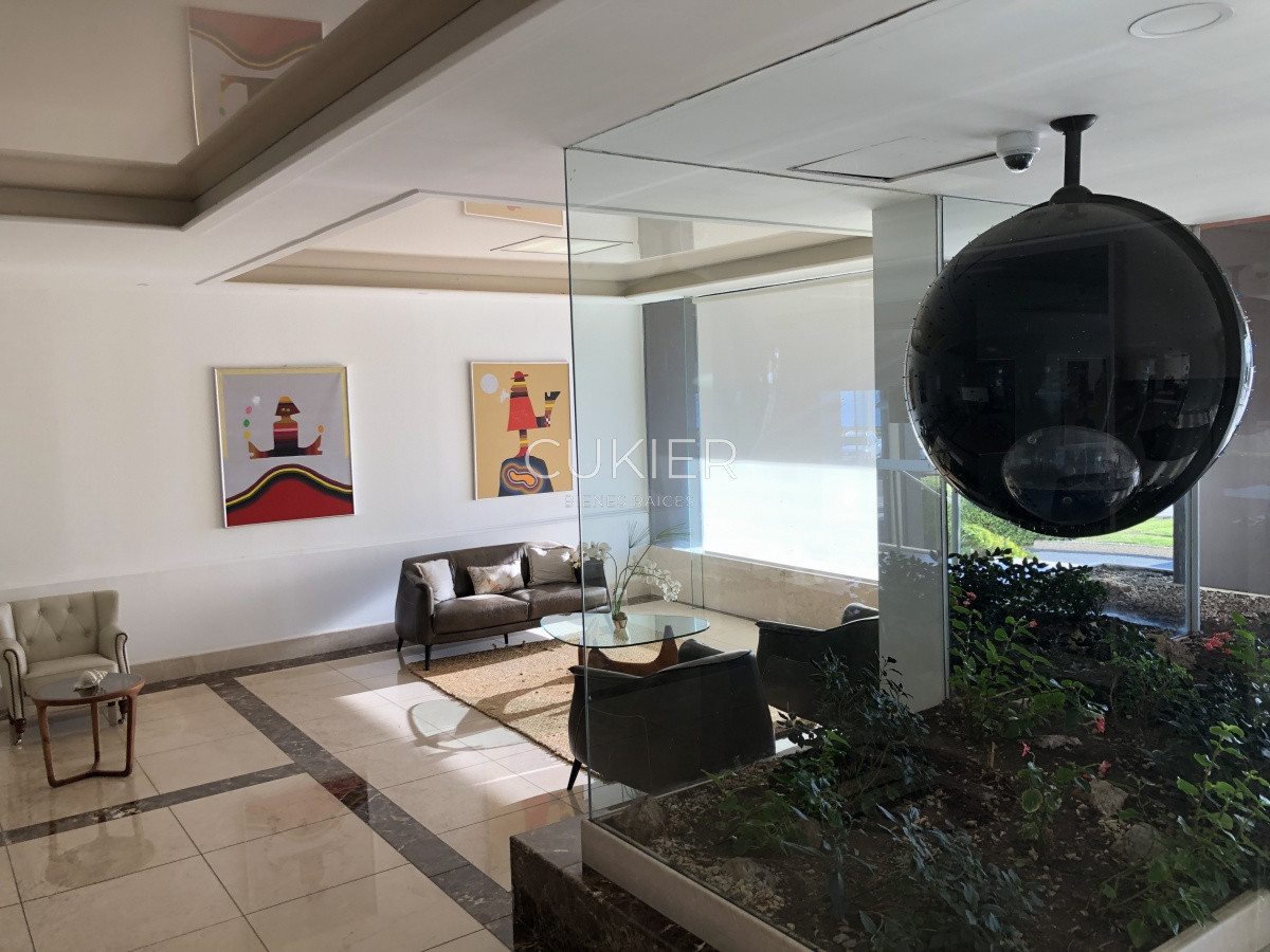 Apartamento ID.287 - Alquiler anual y venta de apartamento 3 dormitorios en edificio El Torreon Punta del Este