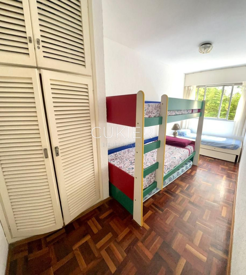 Apartamento ID.1406 - Venta apartamento 2 dormitorios en primera linea frente al mar en Playa Mansa