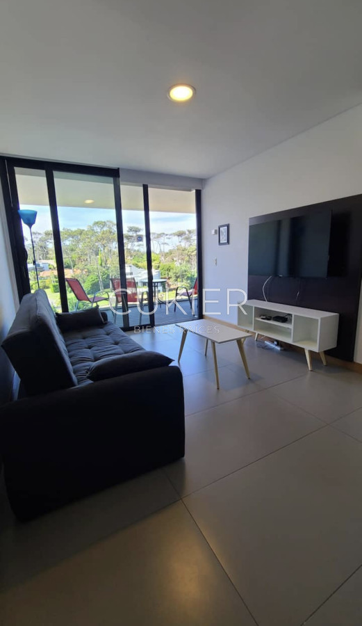 Apartamento ID.4121 - Venta de apartamento 1 dormitorio en primera linea mansa edificio Sea Breezes