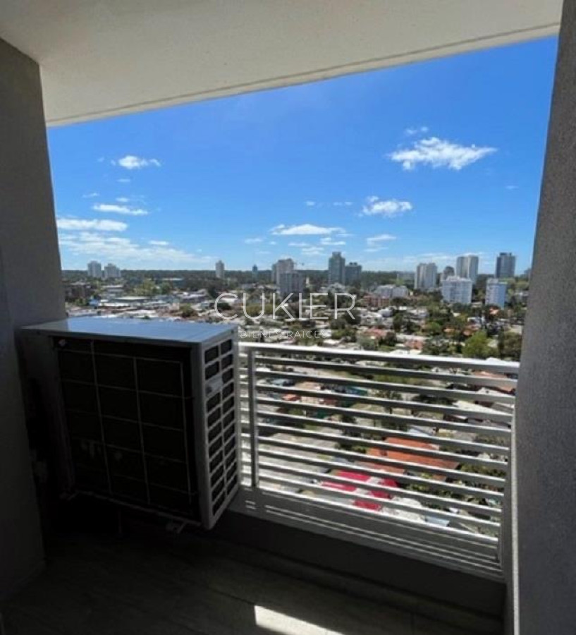 Apartamento ID.1410 - Alquiler anual de apartamento 2 dormitorios en Alexander Boulevard Punta del Este