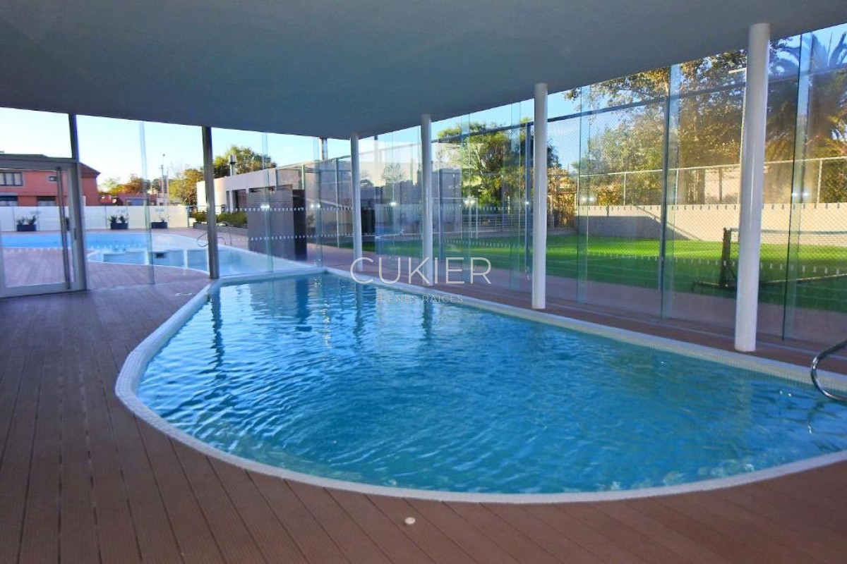 Apartamento ID.1410 - Alquiler anual de apartamento 2 dormitorios en Alexander Boulevard Punta del Este