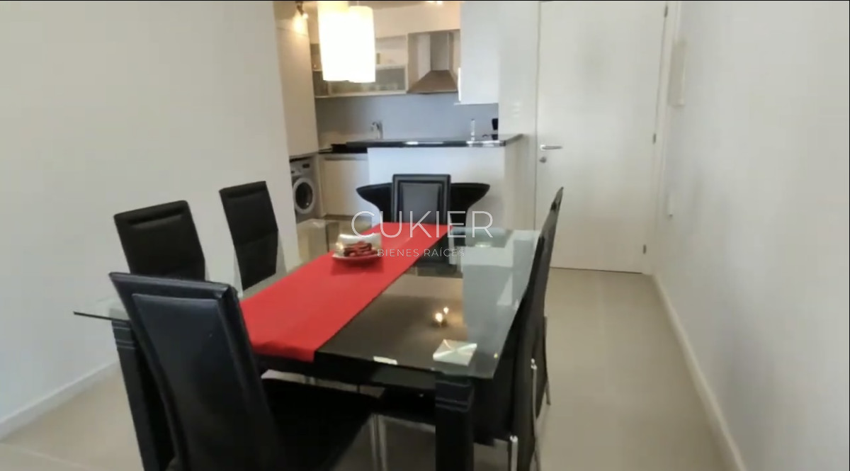 Apartamento ID.2664 - Alquiler anual y temporada de apartamento 2 dormitorios a pasos de Playa brava en Punta del este