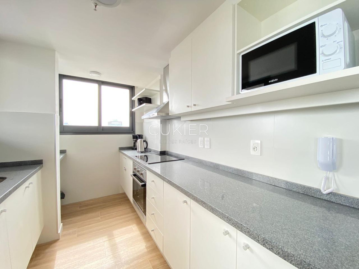 Apartamento ID.4039 - Alquiler anual apartamento 2 dormitorios con vista al mar en Aidy Grill edificio con servicios 