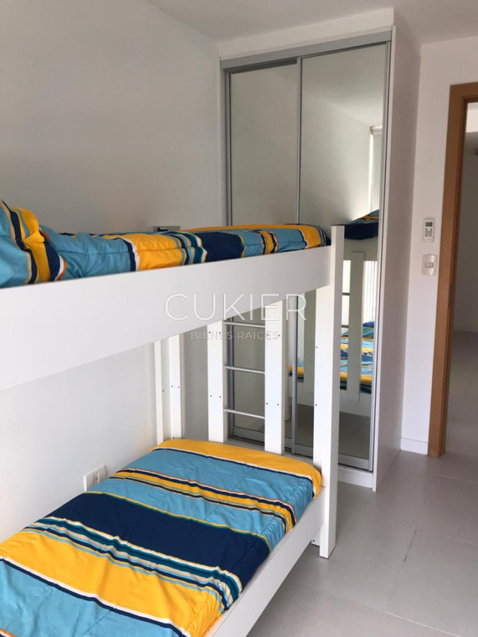 Apartamento ID.583 - Venta y alquiler anual de apartamento de 2 dormitorios en Roosevelt Punta del Este