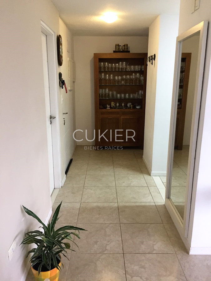 Apartamento ID.3537 - Venta apartamento 3 dormitorios y dependencia en Playa Brava a 100 m del mar 