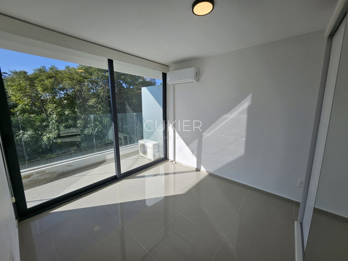 Apartamento ID.1365 - Venta apartamento 2 dormitorios en Playa Mansa Punta del Este