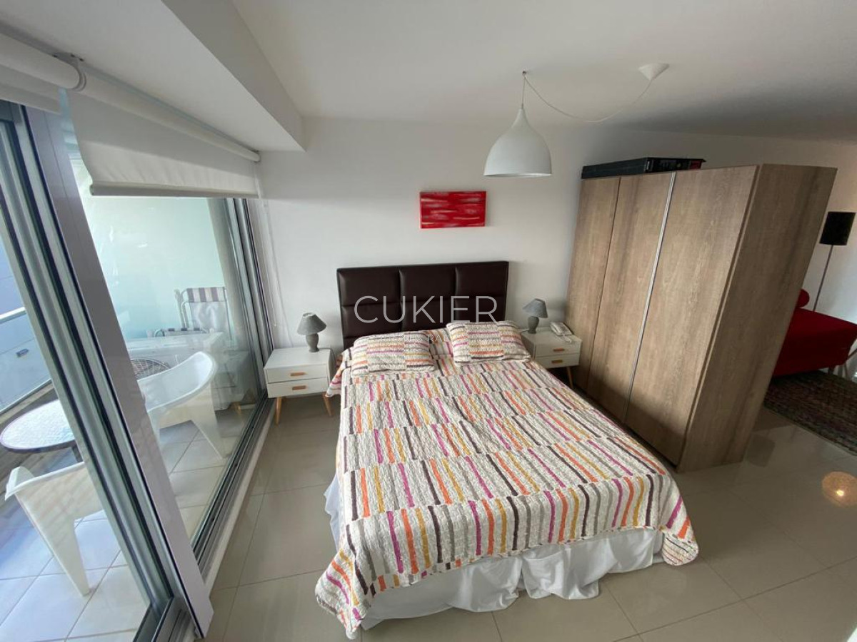 Apartamento ID.3526 - IDEAL RENTA! venta Monoambiente en edificio con servicios en península punta del este 