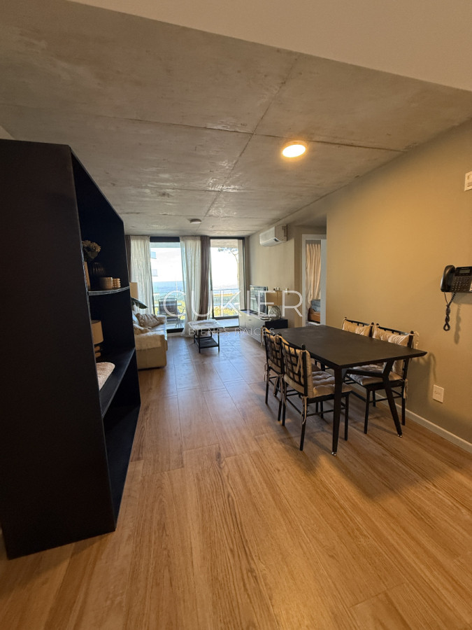 Apartamento ID.4946 - Alquiler anual apartamento 2 dormitorios frente al mar en playa mansa Pinares