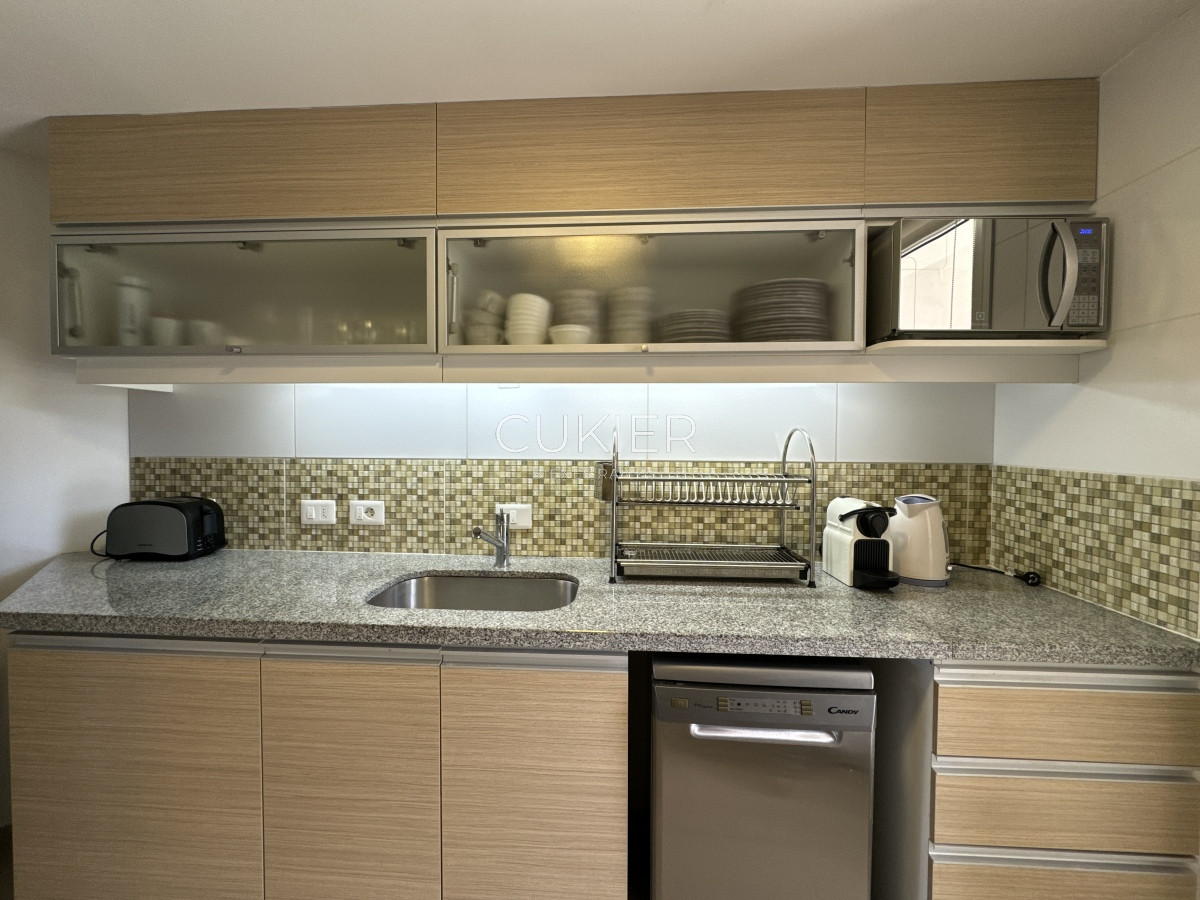 Apartamento ID.3553 - VENDO APARTAMENTO 3 DORMITORIOS EN EDIFICIO CON SERVICIOS ZONA CANTEGRIL