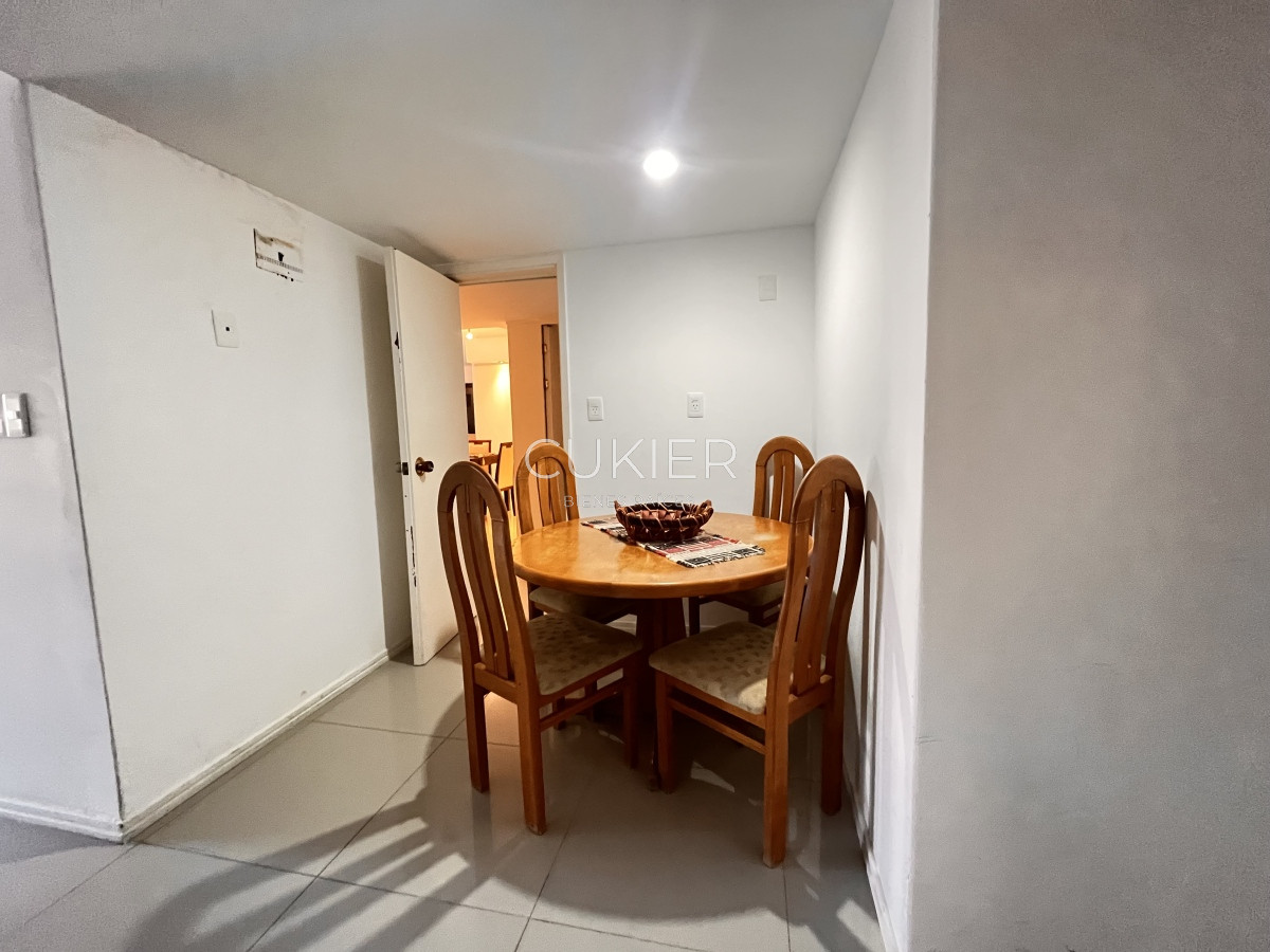 Apartamento ID.3383 - Venta EN OPORTUNIDAD de apartamento 2 dormitorios y dependencia en Peninsula Punta Del Este. 