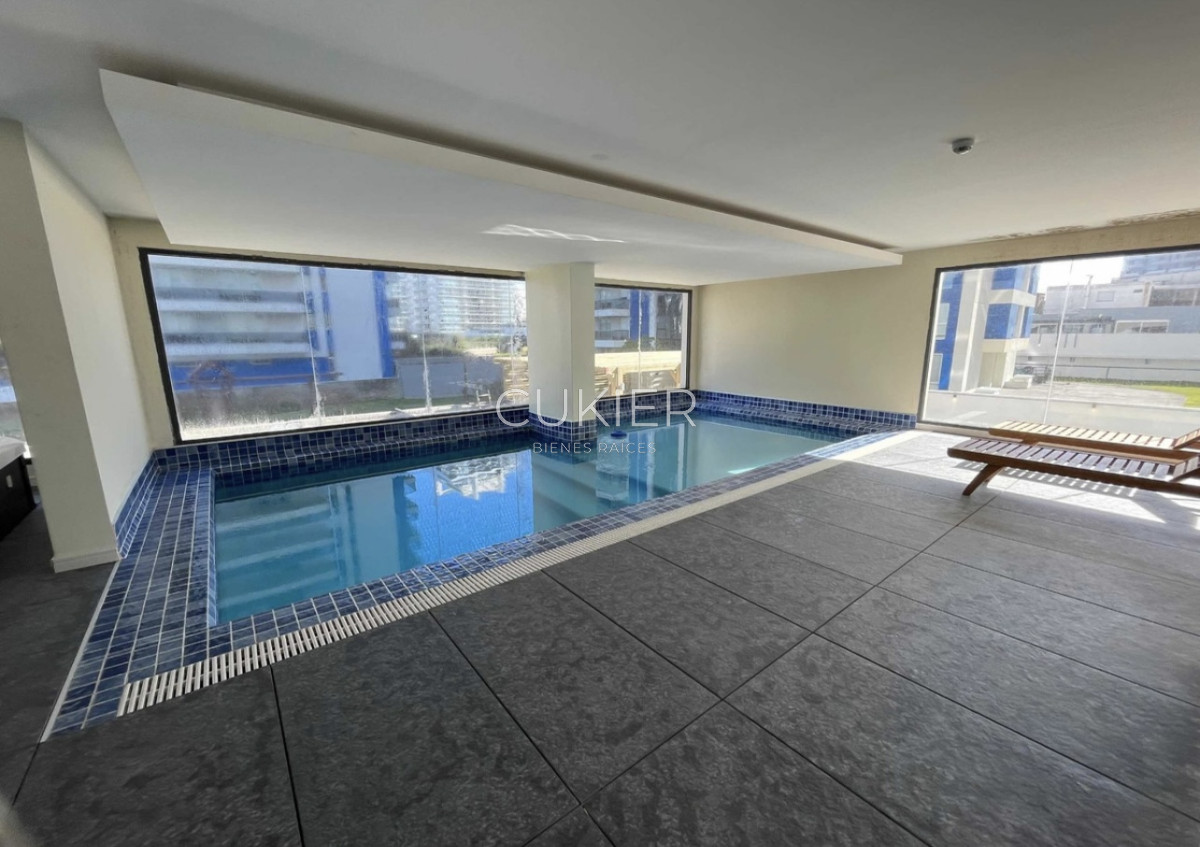 Apartamento ID.2154 - Venta apartamento 2 dormitorios ideal renta en edificio moderno con servicios Aidy grill Punta del Este