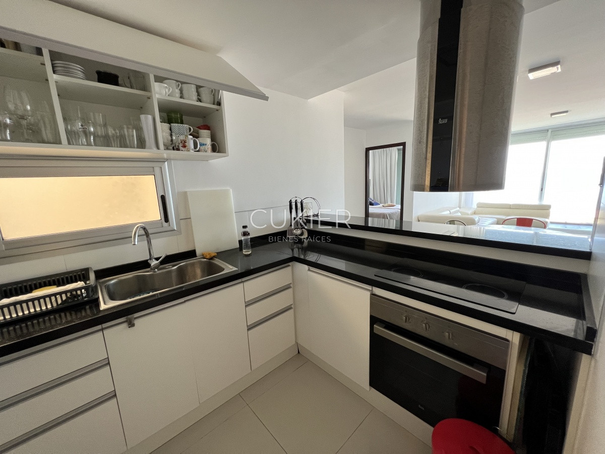 Apartamento ID.1541 - Alquiler anual y invernal de apartamento 2 dormitorios frente al mar en playa mansa