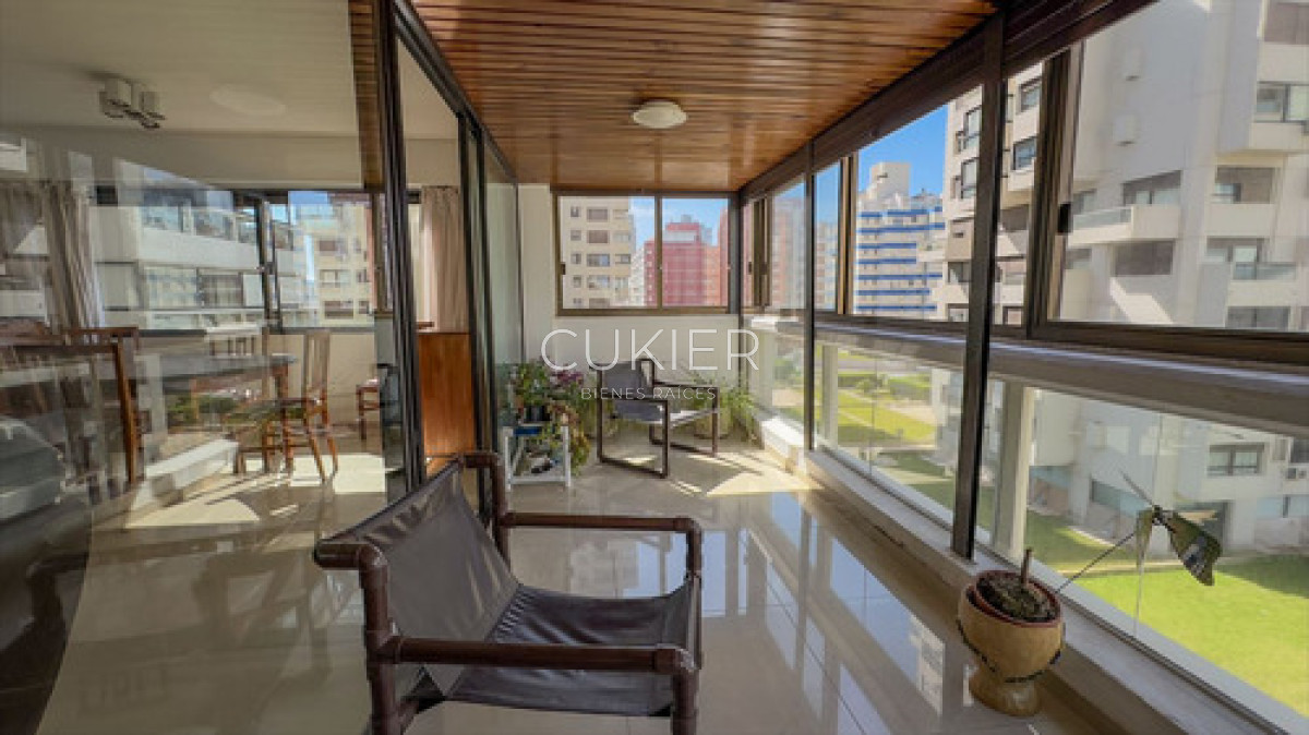 Apartamento ID.4614 - Venta Apartamento 3 Dormitorios En Punta Del Este