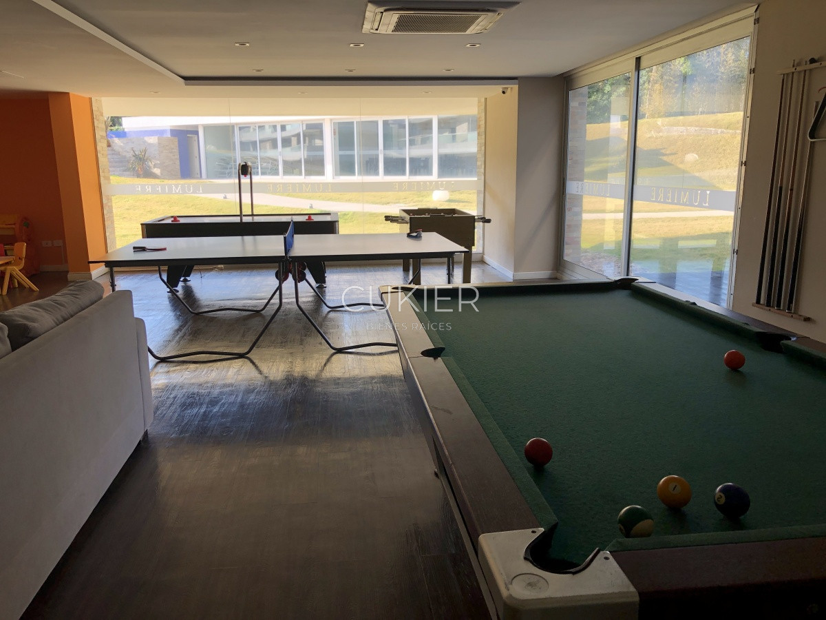 Apartamento ID.352 - Venta apartamento penthouse de 3 dormitorios en primera linea Playa Mansa Punta del Este