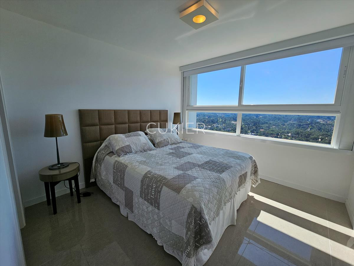 Apartamento ID.3548 - VENTA Penthouse 3 dormitorios con terraza exclusiva y parrillero en torre ONE 