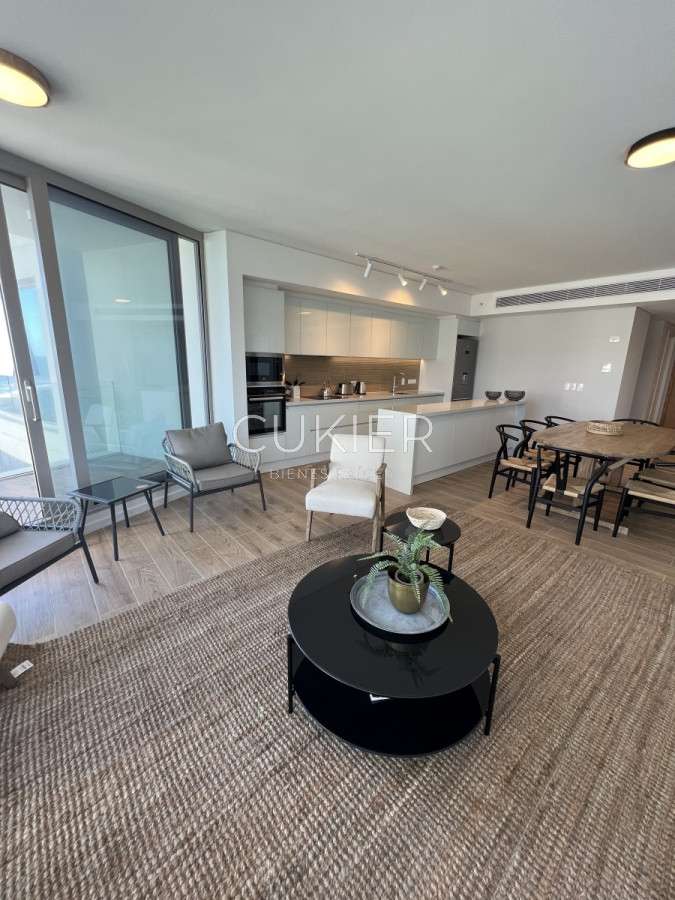 Apartamento ID.1601 - Alquiler anual apartamento 2 dormitorios primera linea Playa Brava en Trump Tower