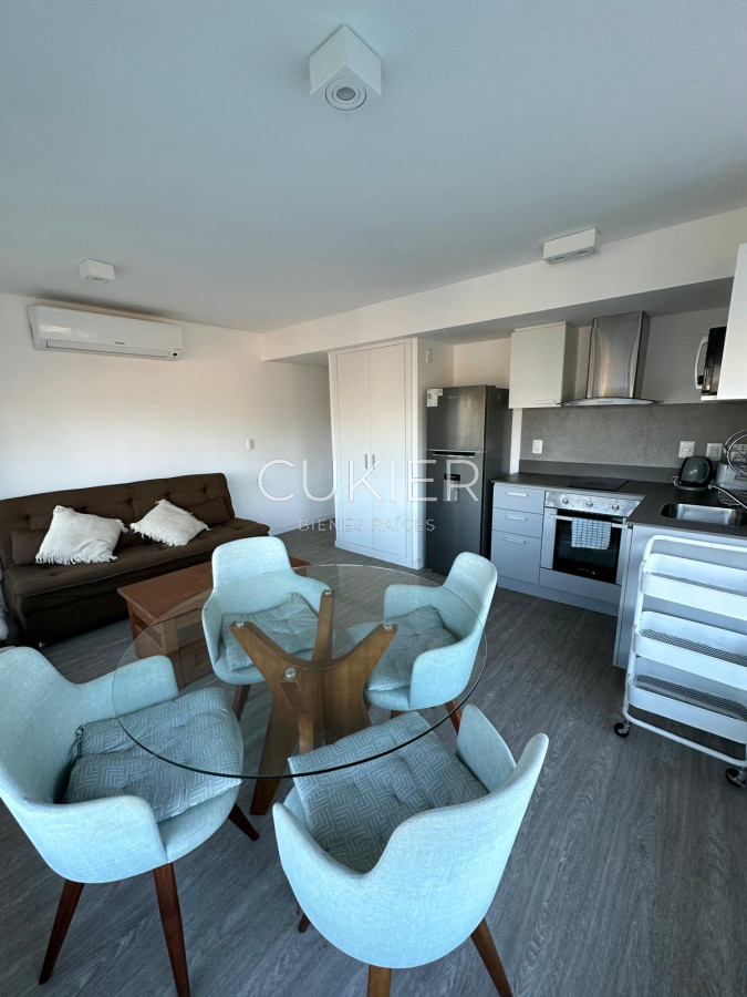 Apartamento ID.1698 - Alquiler anual apartamento 1 dormitorio en edificio con servicios Punta del Este