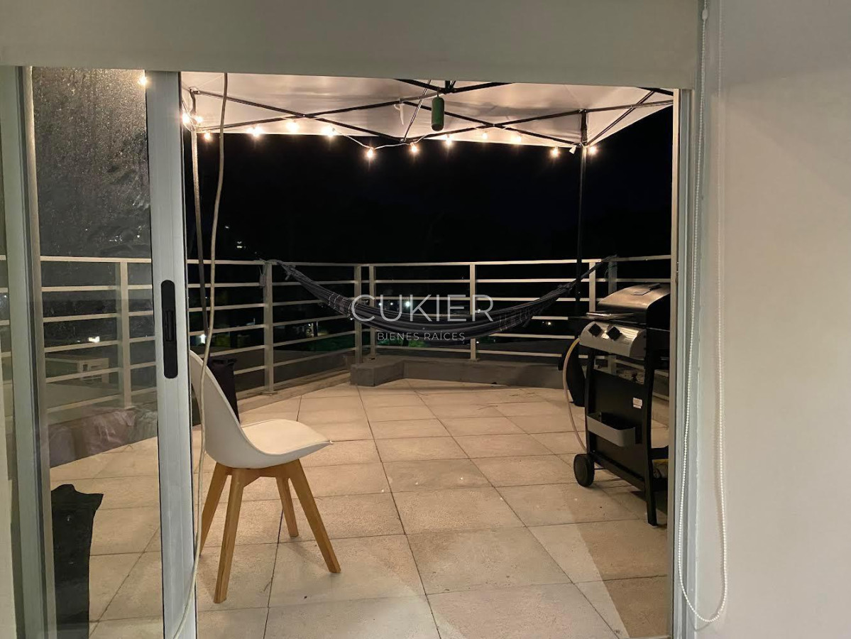 Apartamento ID.4565 - Venta de apartamento 2 dormitorios con terraza propia en edificio con servicios Roosevelt