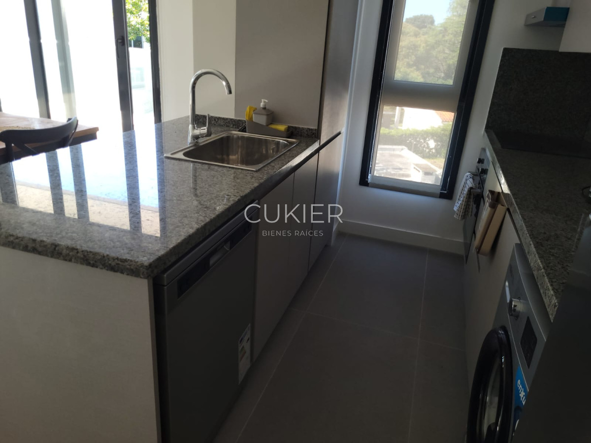 Apartamento ID.2552 - Venta apartamento 1 Dormitorio en edificio moderno con servicios en View I 