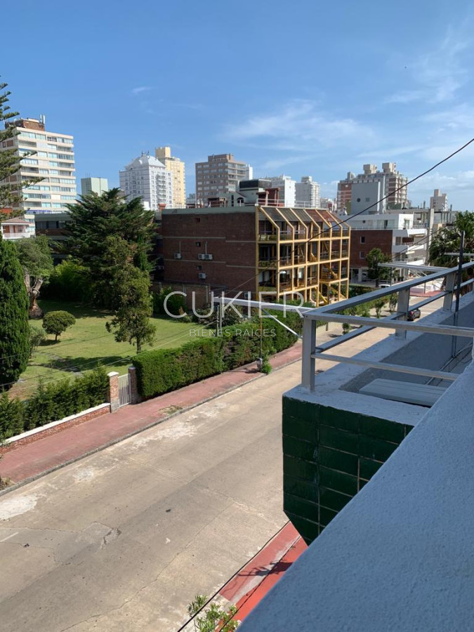 Apartamento ID.1371 - Alquiler anual apartamento 2 dormitorios en península Punta del Este