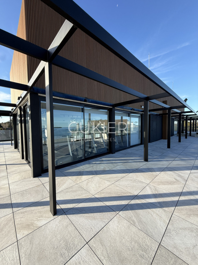 Apartamento ID.4946 - Alquiler anual apartamento 2 dormitorios frente al mar en playa mansa Pinares