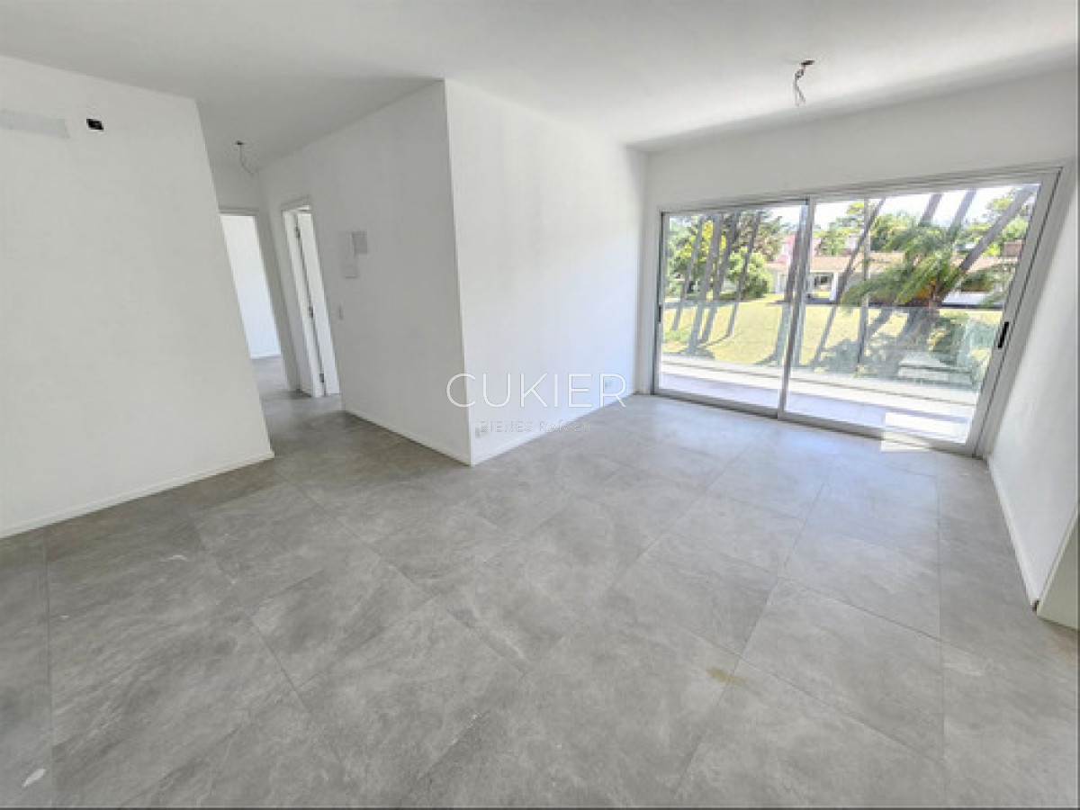 Apartamento ID.4621 - Apartamento En Venta De 2 Dormitorios Playa Mansa