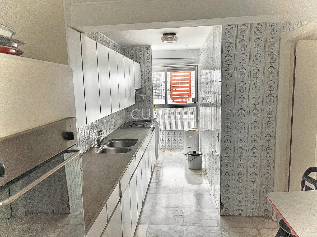 Apartamento ID.3700 - VENTA en Peninsula amplio departamento de 120m2 con vista al puerto.