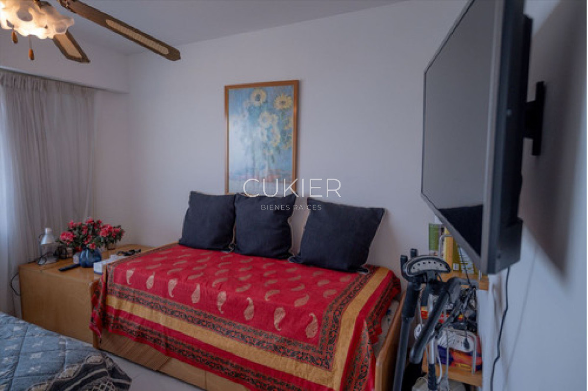 Apartamento ID.4633 - Venta Apartamento Dos Dormitorios Punta Del Este-oportunida