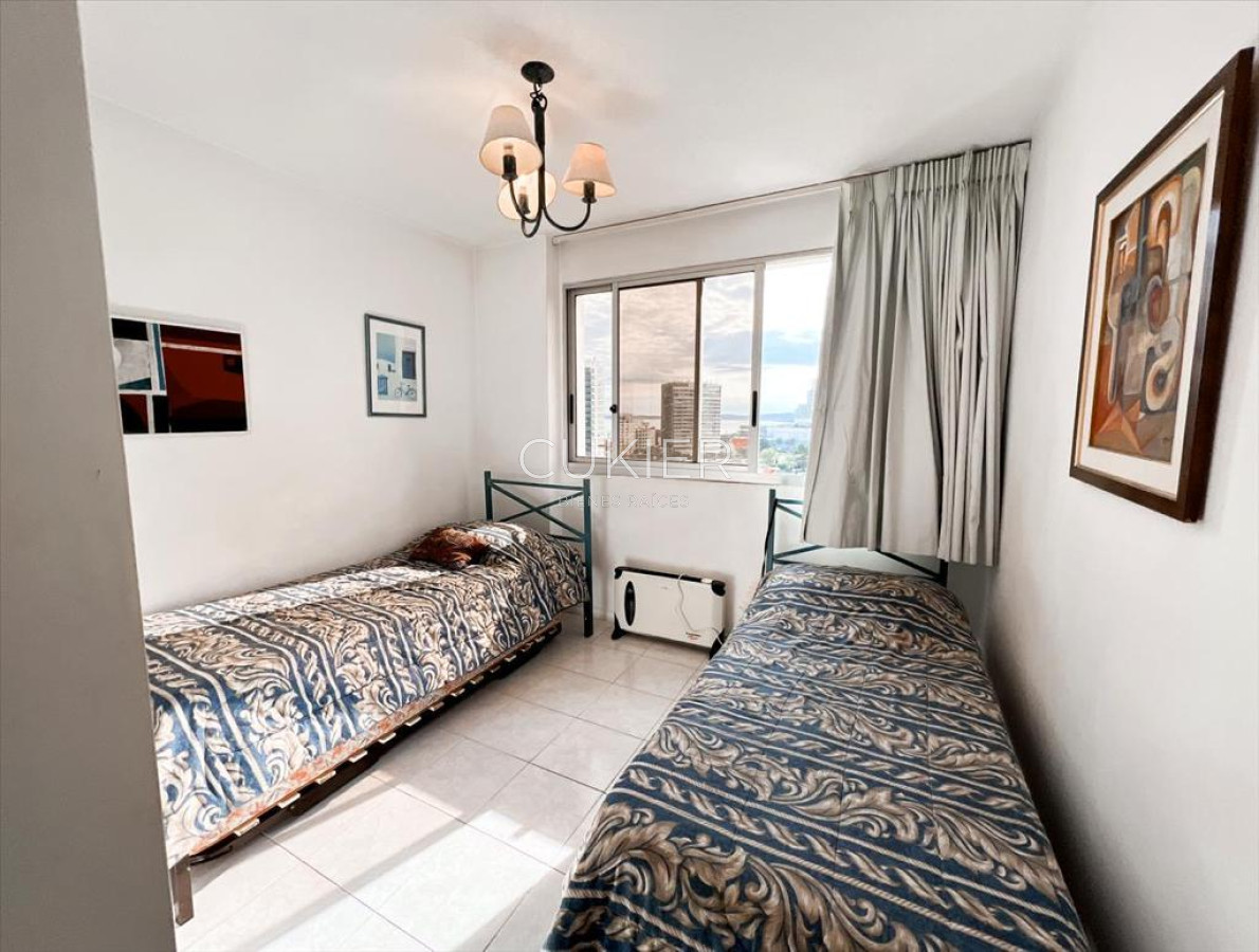 Apartamento ID.1913 - Venta de apartamento 2 dormitorios en Aidy Grill Punta del Este.