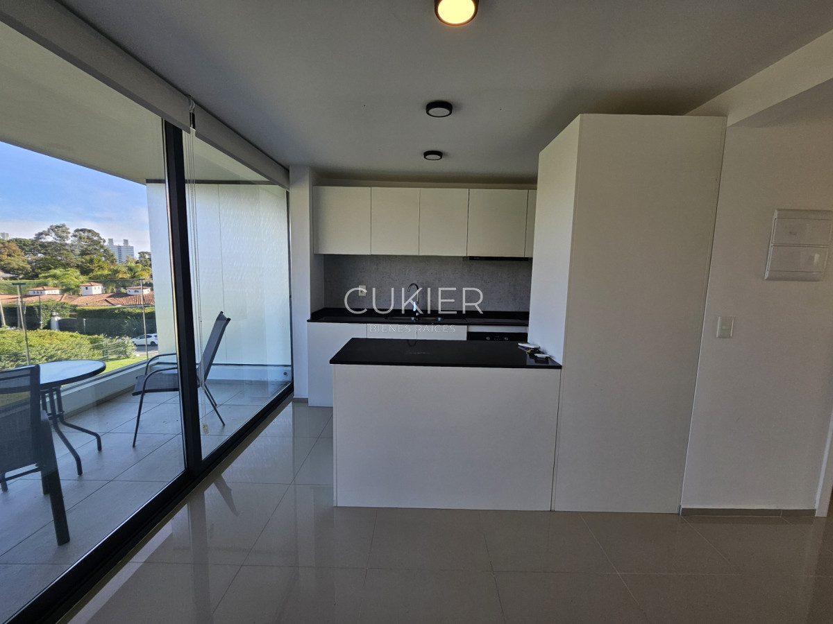 Apartamento ID.1365 - Venta apartamento 2 dormitorios en Playa Mansa Punta del Este