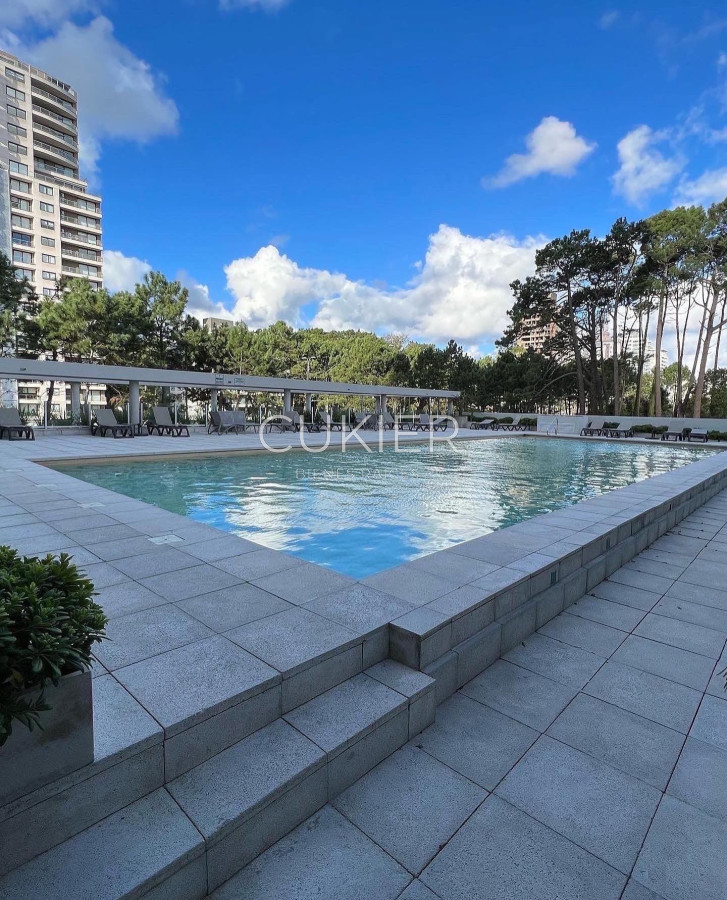 Apartamento ID.1667 - Alquiler anual apartamento 1 dormitorio en edificio con servicios Punta del Este