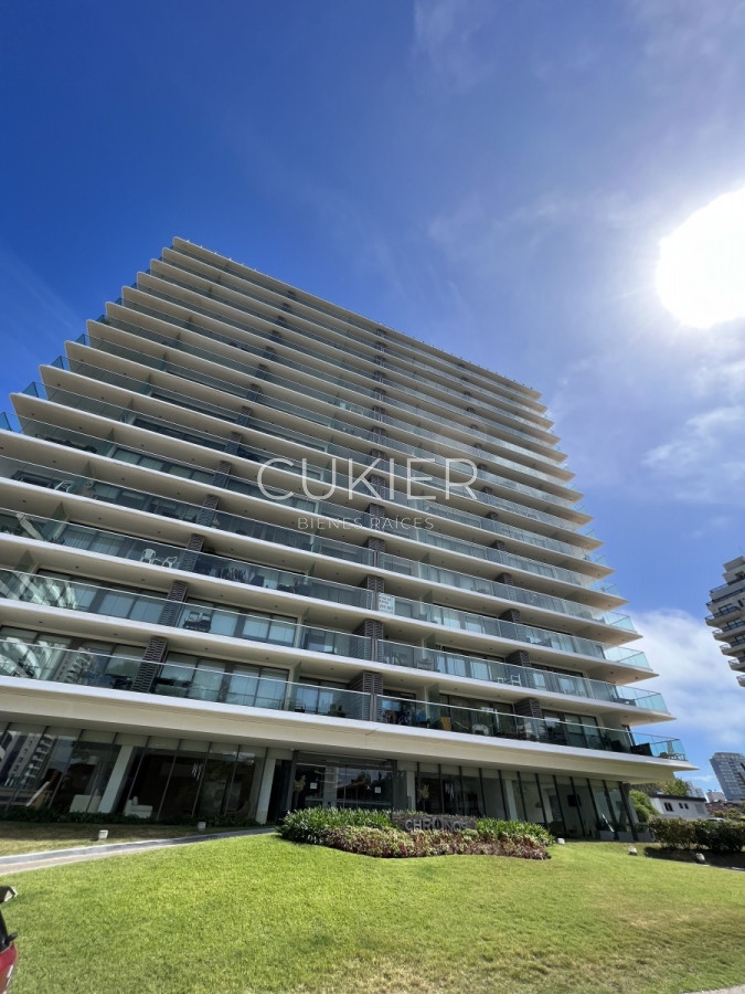 Apartamento ID.1506 - Alquiler de temporada y venta de apartamento 2 dormitorios en edificio de categoría Playa Brava