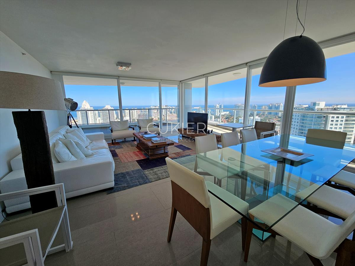 Apartamento ID.3548 - VENTA Penthouse 3 dormitorios con terraza exclusiva y parrillero en torre ONE 