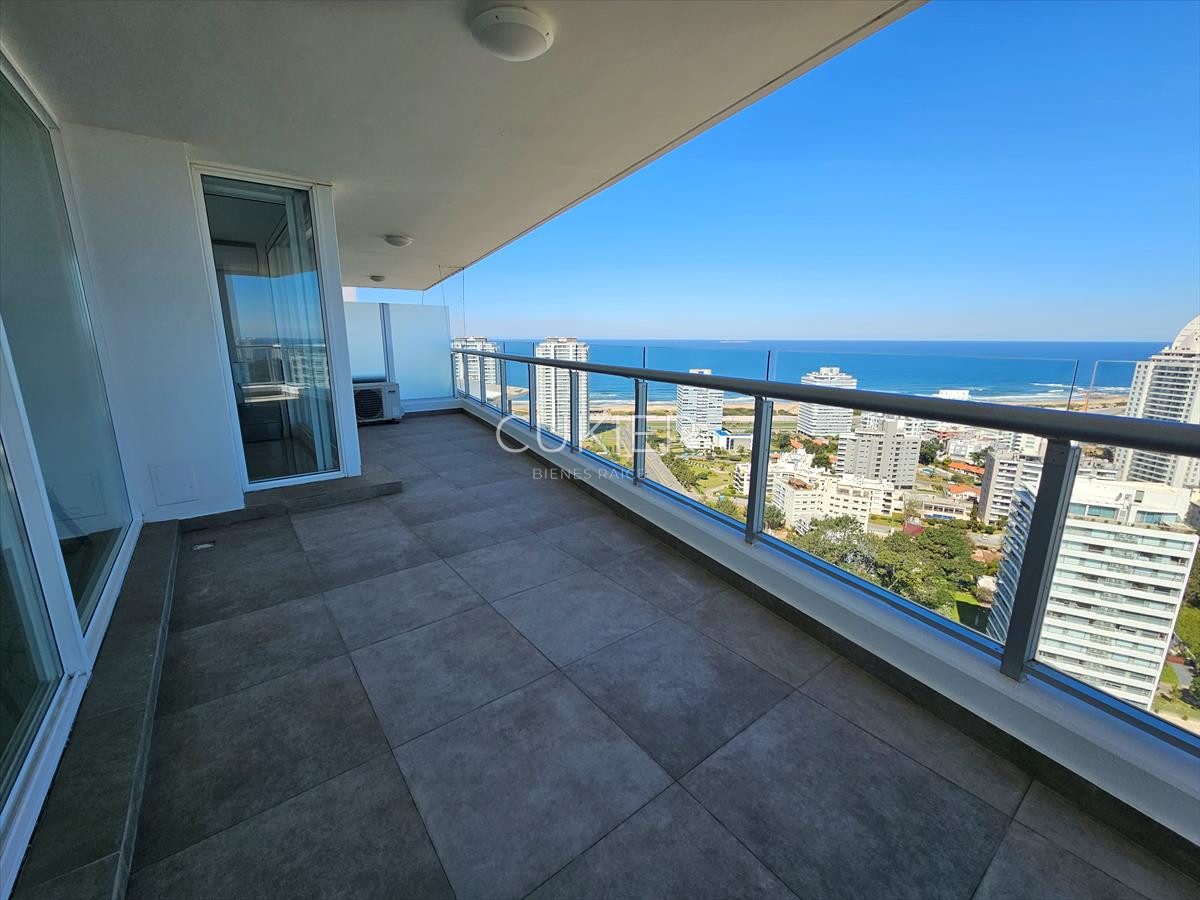 Apartamento ID.3548 - VENTA Penthouse 3 dormitorios con terraza exclusiva y parrillero en torre ONE 