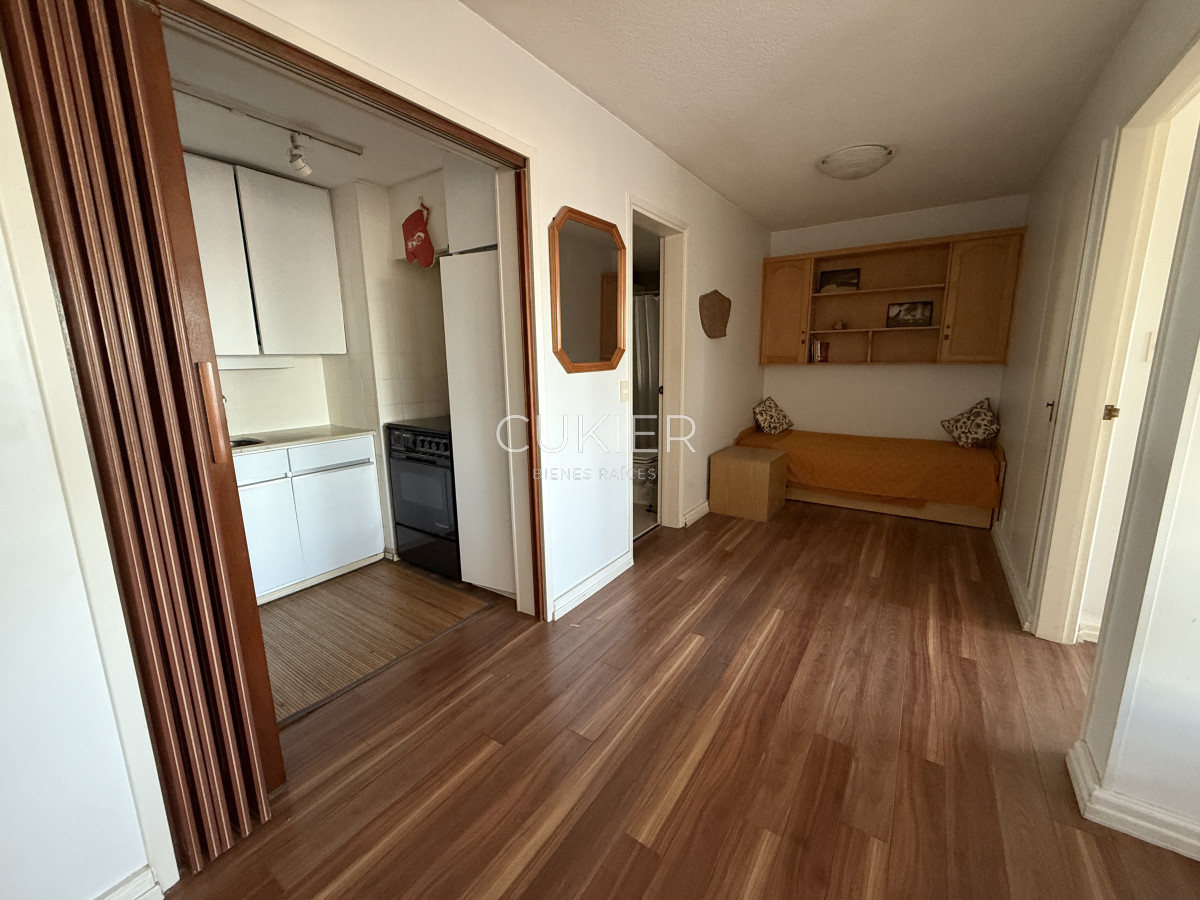 Apartamento ID.529 - Venta departamento 1 y medio dormitorios en Peninsula Punta del Este