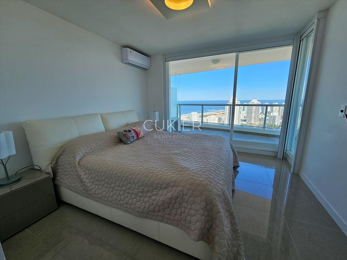 Apartamento ID.3548 - VENTA Penthouse 3 dormitorios con terraza exclusiva y parrillero en torre ONE 