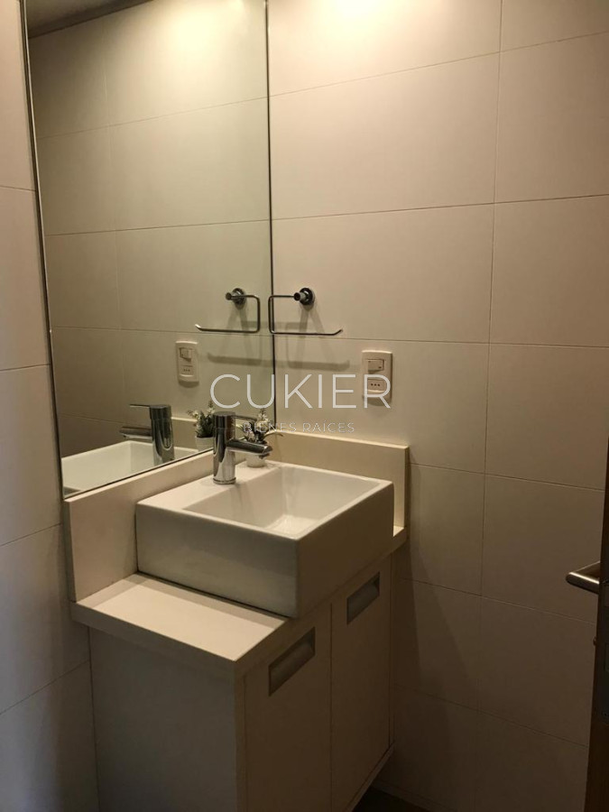 Apartamento ID.583 - Venta y alquiler anual de apartamento de 2 dormitorios en Roosevelt Punta del Este