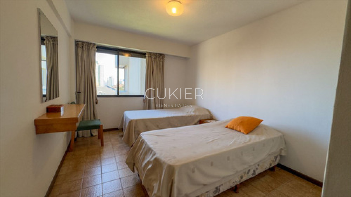 Apartamento ID.4614 - Venta Apartamento 3 Dormitorios En Punta Del Este