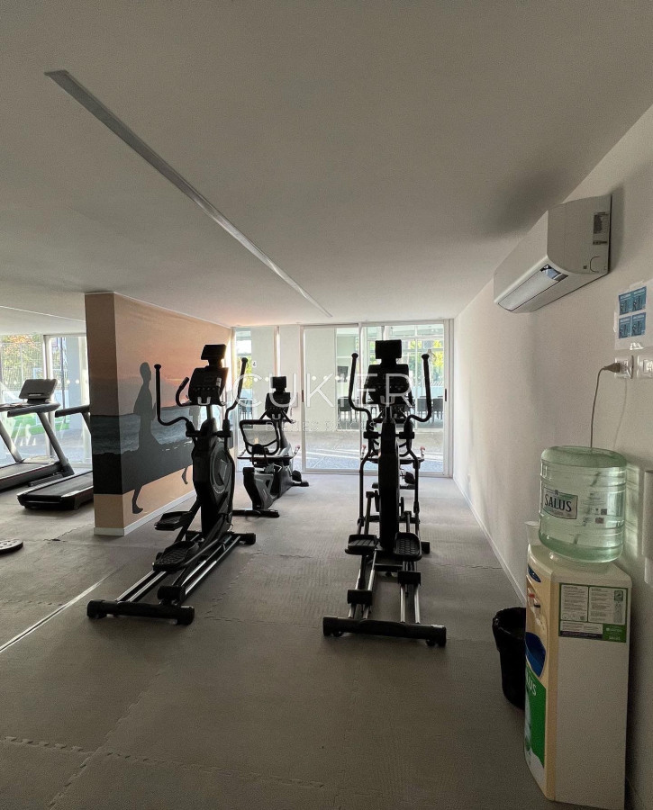 Apartamento ID.1667 - Alquiler anual apartamento 1 dormitorio en edificio con servicios Punta del Este