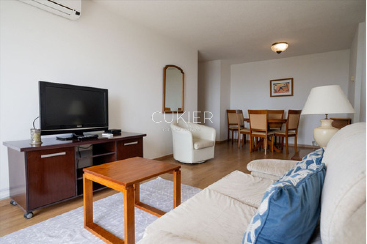Apartamento ID.4622 - Vendo Apartamento 2 Dormitorios Punta Del Este Roosevelt