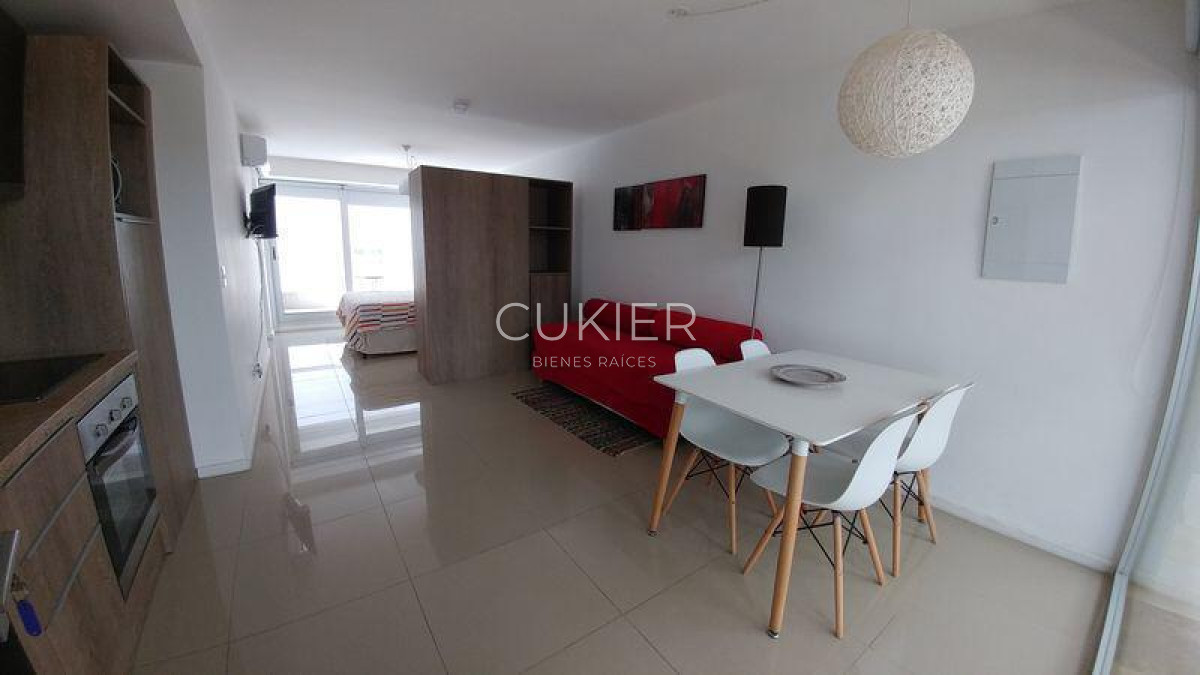 Apartamento ID.3526 - IDEAL RENTA! venta Monoambiente en edificio con servicios en península punta del este 