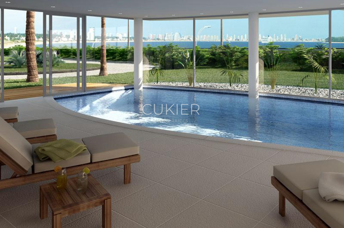 Apartamento ID.3593 - Venta en Punta Del Este frente al mar 1 dormitorio.