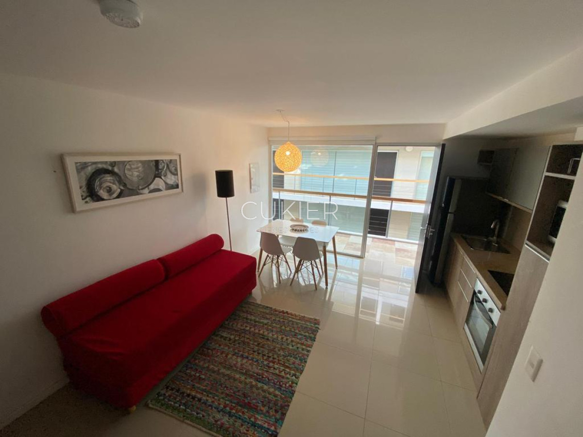 Apartamento ID.3526 - IDEAL RENTA! venta Monoambiente en edificio con servicios en península punta del este 