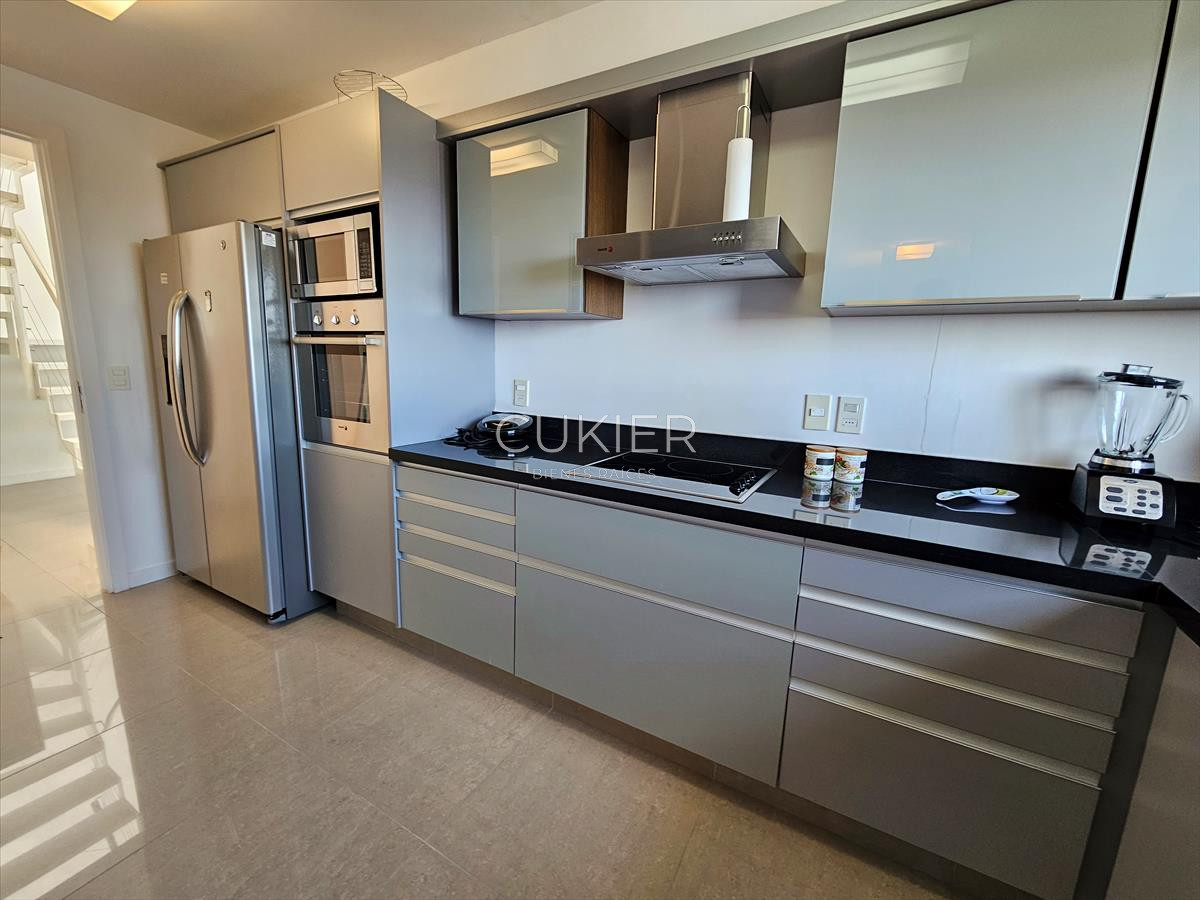 Apartamento ID.3548 - VENTA Penthouse 3 dormitorios con terraza exclusiva y parrillero en torre ONE 