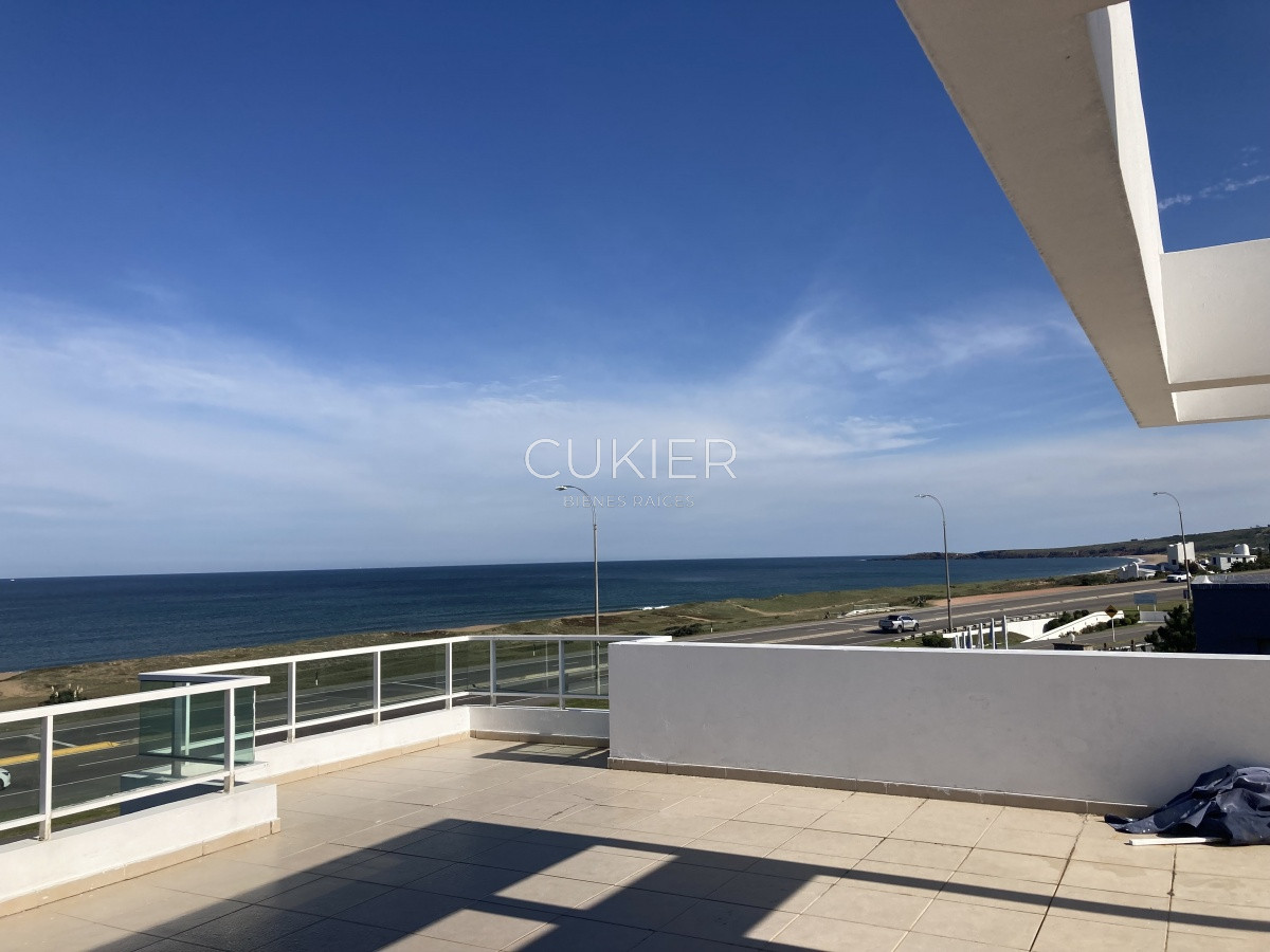 Apartamento ID.1785 - Venta de apartamento 2 dormitorios en primera linea playa mansa 