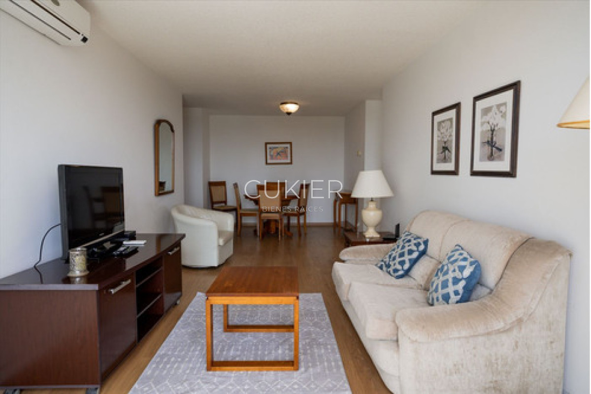 Apartamento ID.4622 - Vendo Apartamento 2 Dormitorios Punta Del Este Roosevelt