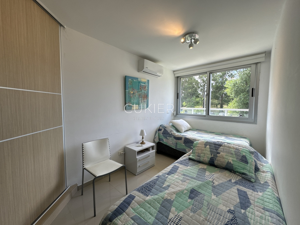 Apartamento ID.3553 - VENDO APARTAMENTO 3 DORMITORIOS EN EDIFICIO CON SERVICIOS ZONA CANTEGRIL