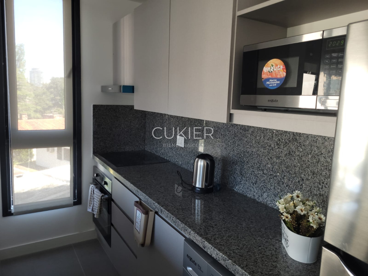 Apartamento ID.2552 - Venta apartamento 1 Dormitorio en edificio moderno con servicios en View I 